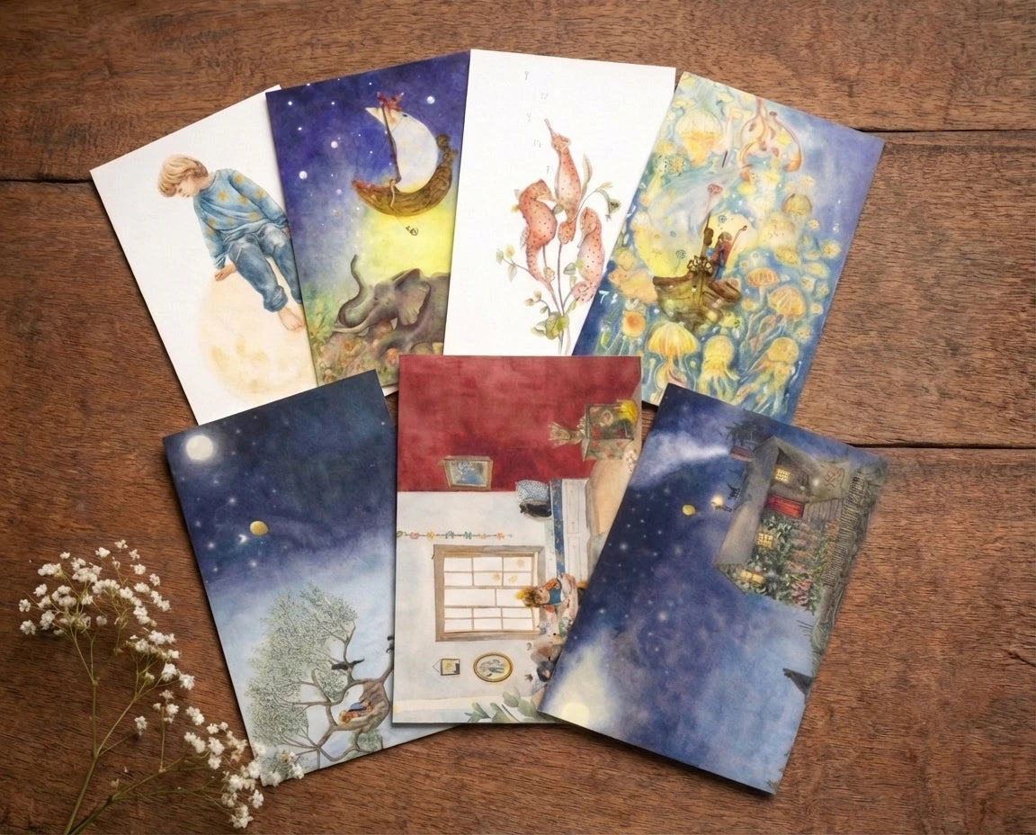 Ontdek een set ansichtkaarten met prints van beeldende, handgemaakte illustraties. Perfect om te versturen of in te lijsten.