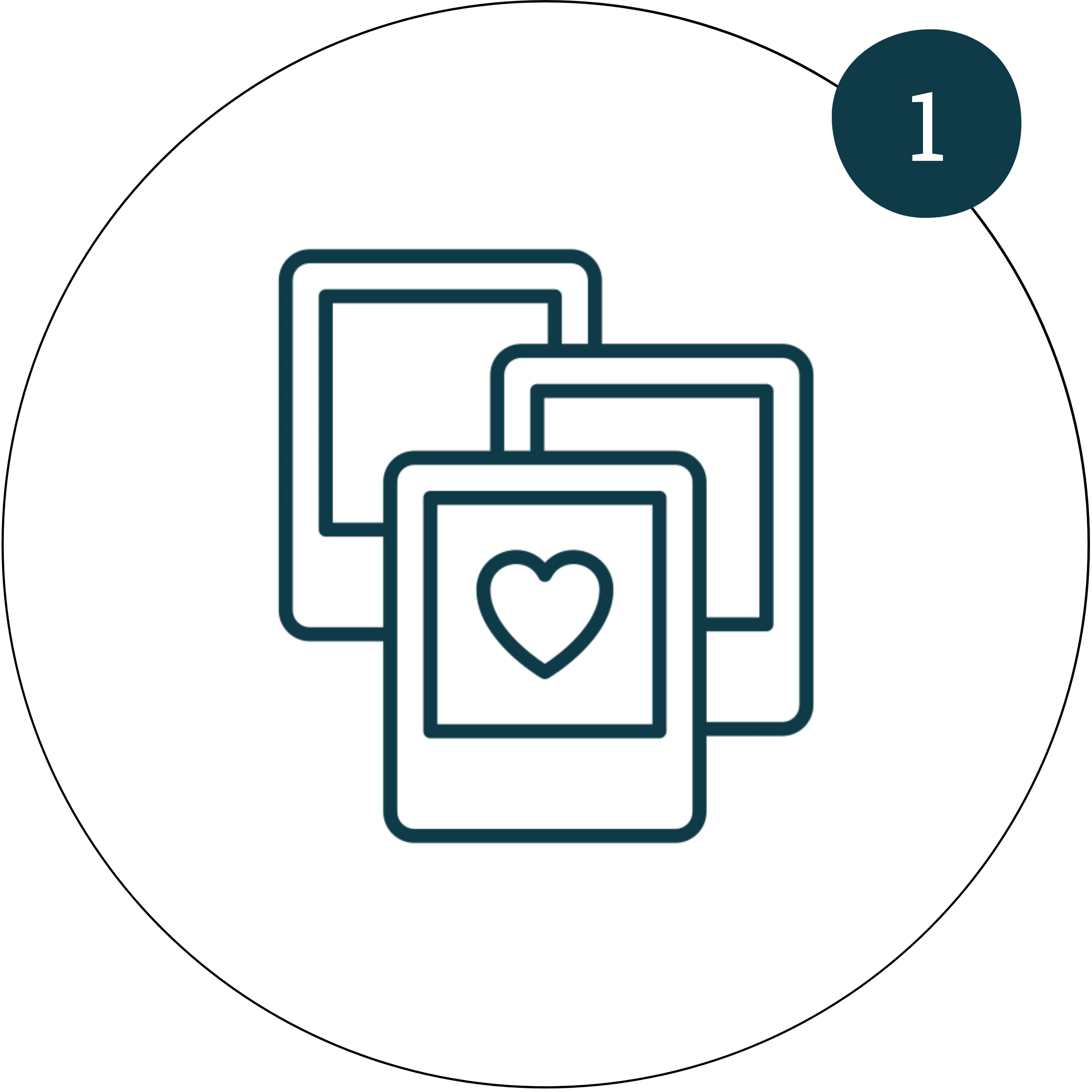 Verzamel je foto’s, kaarten, briefjes en andere waardevolle herinneringen. Stuur ze eenvoudig naar ons op of upload ze digitaal, zodat wij ze kunnen verwerken in jouw persoonlijke Tiny Gallery boek.